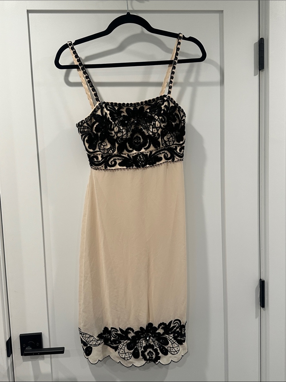 Sue Wong Elegant Babydoll‎ Black & Cream Floral Lace-Trim Slip Dress Size 2 - Picture 2 of 4